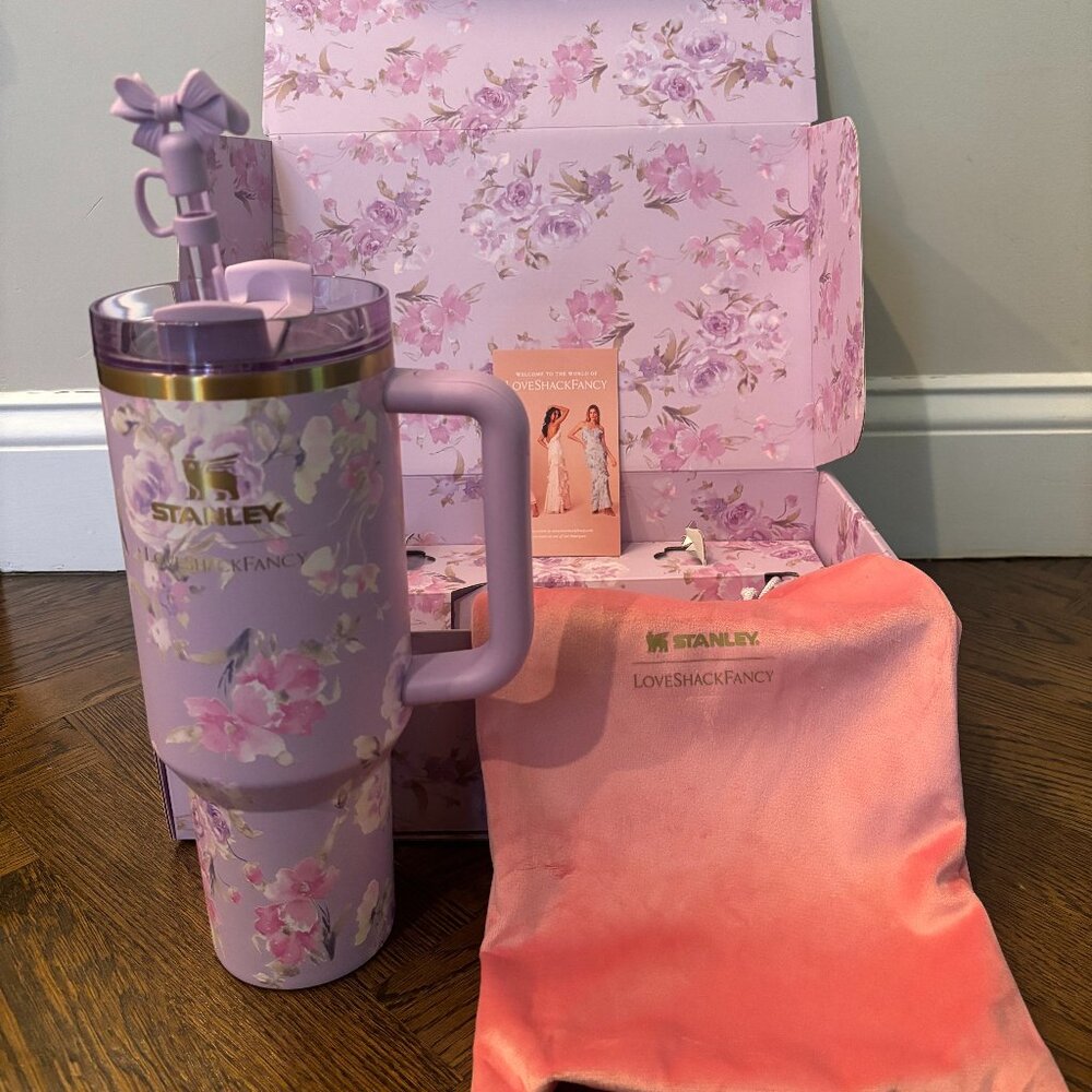 NWT Stanley x LoveShackFancy - HAPPY THOUGHTS - All Original Packaging 40 oz.